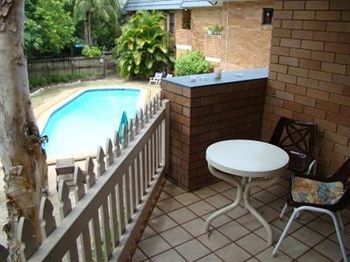 Noosa Yallambee Holiday Apartments Noosaville Exterior photo
